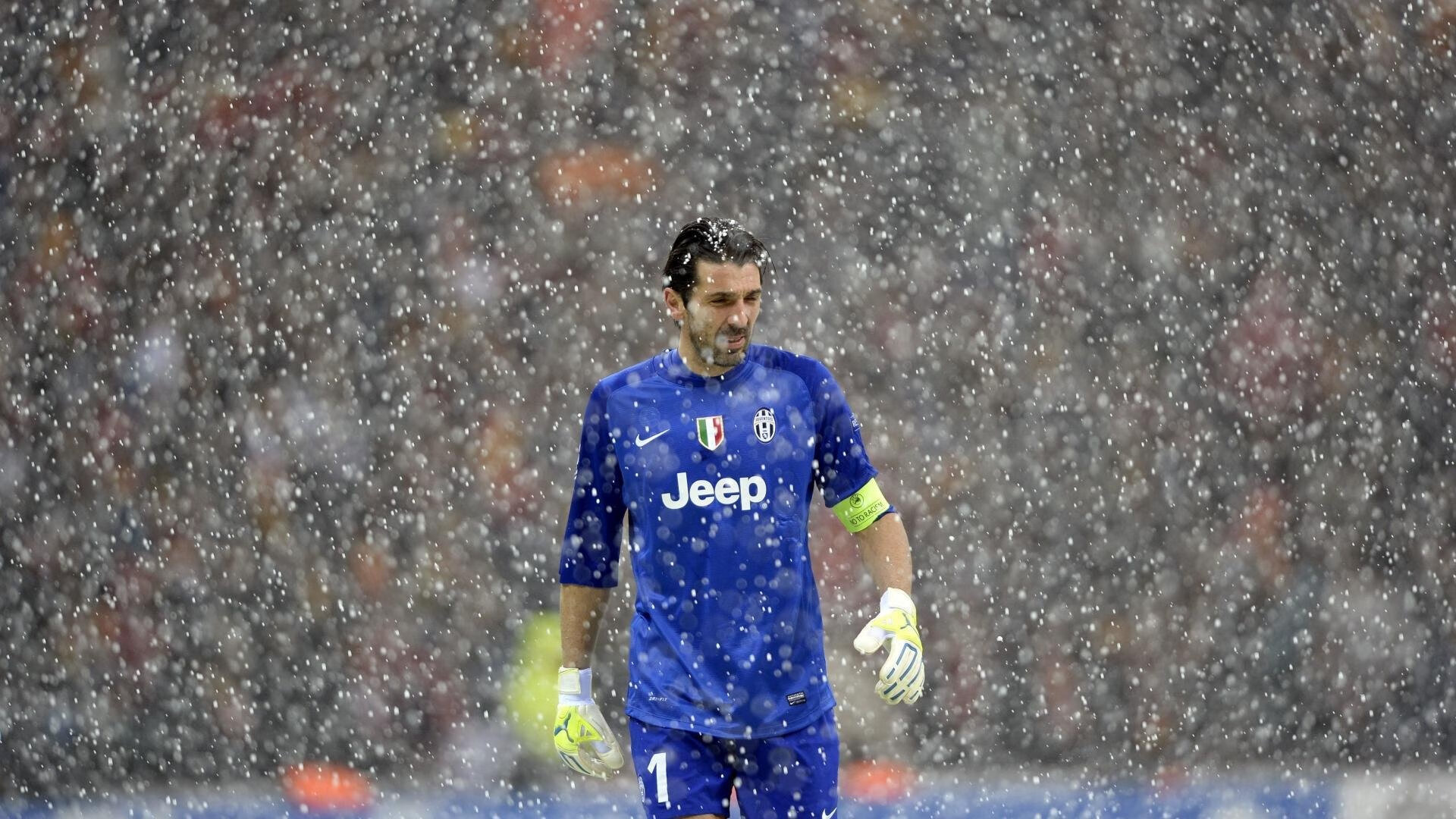 萨内，德国战车碾过厄瓜多尔，中国足球在收割中警醒